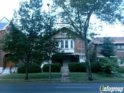 Caricature Artist Share Faerber