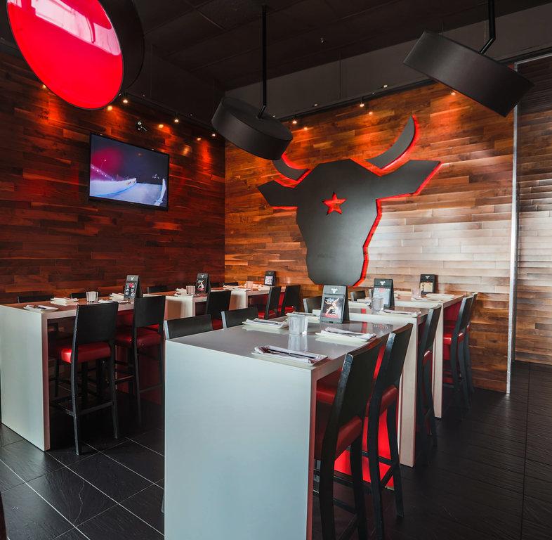 Houston Avenue Bar & Grill