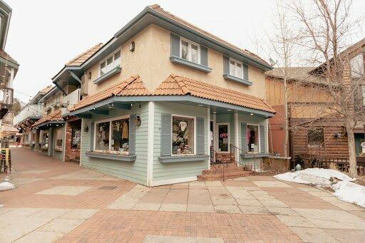 Shining Moon Boutique