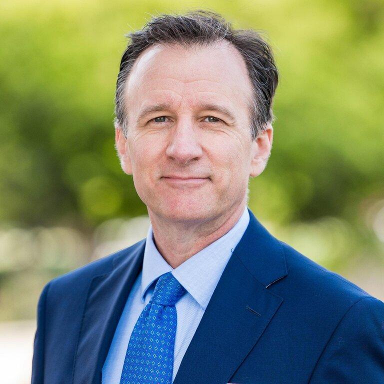 Merrill Lynch Financial Advisor Damon Hofstrand