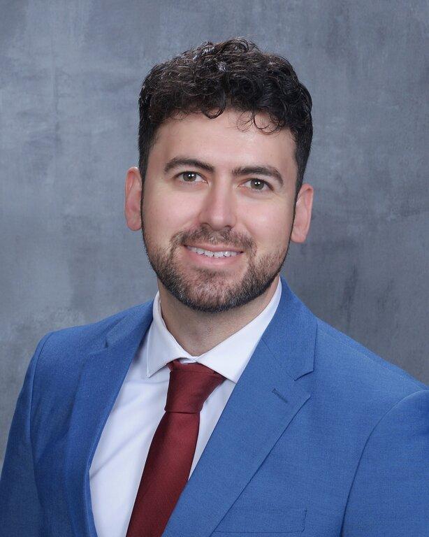 Merrill Lynch Financial Advisor Alfredo Zepeda