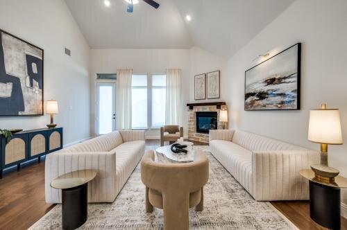 Navy Door Studio-Decorating Den Interiors