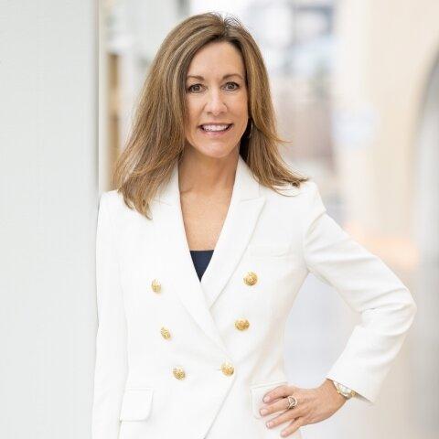 Merrill Lynch Financial Advisor Lisa Olinger