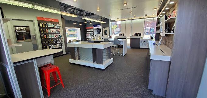 Russell Cellular-Verizon Authorized Retailer