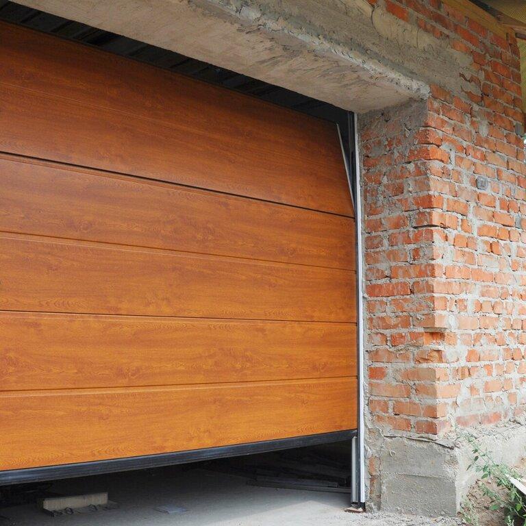 A Garage Door Professional of Fort Wayne