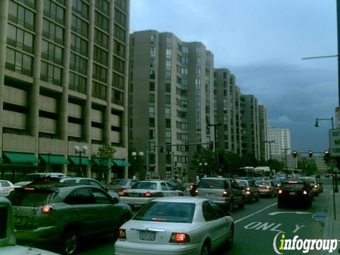 LAZ Parking Greenhouse Garage