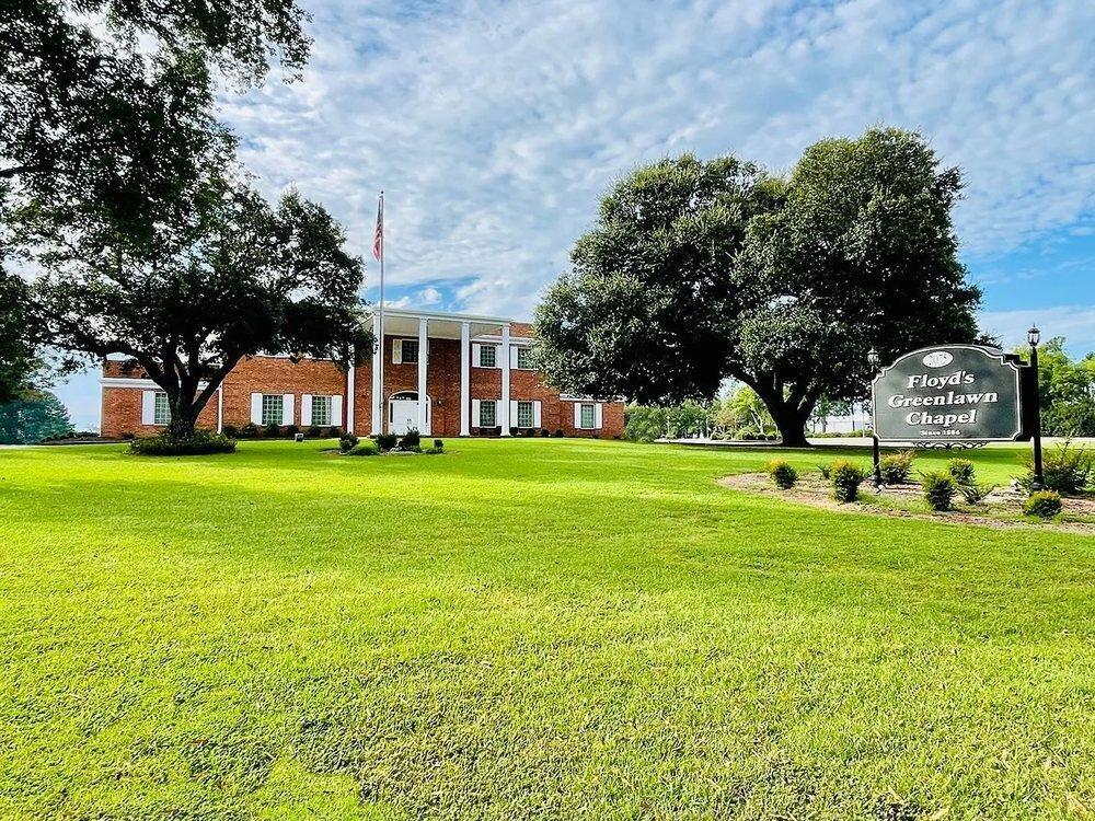 Floyd's Greenlawn Chapel