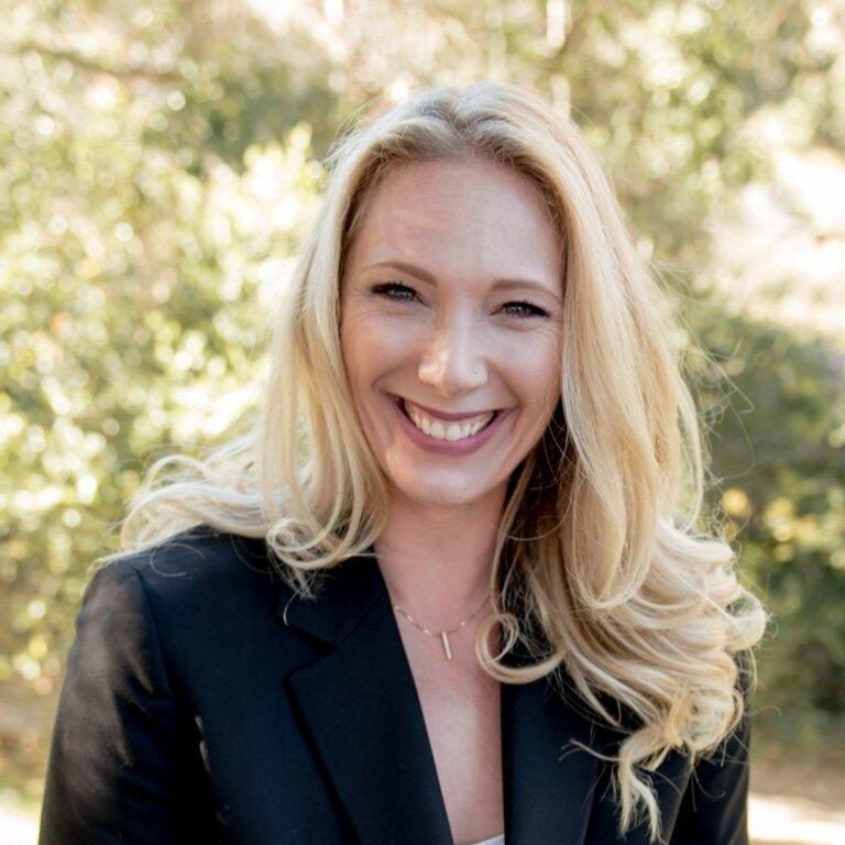 Merrill Lynch Financial Advisor Lauren Gray