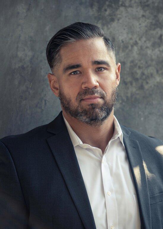 Merrill Lynch Financial Advisor Robert M Pastrana