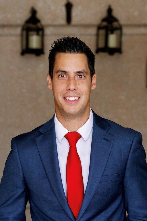 Merrill Lynch Financial Advisor Gabriel Guilarte Ramos