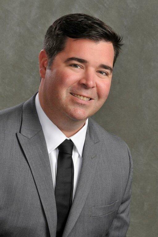 Edward Jones-Financial Advisor: William Francis, CFP