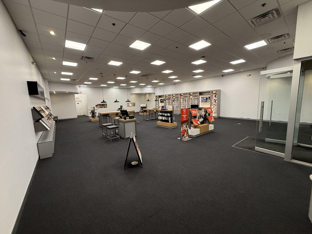 Russell Cellular-Verizon Authorized Retailer