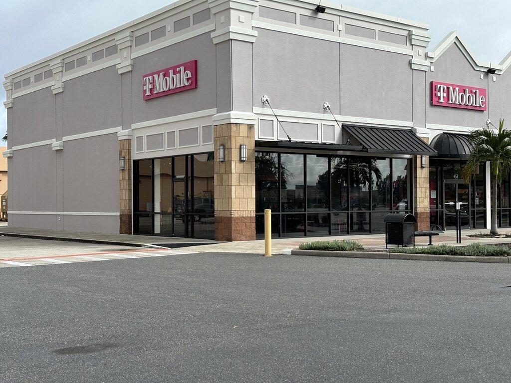 T-Mobile Experience Store