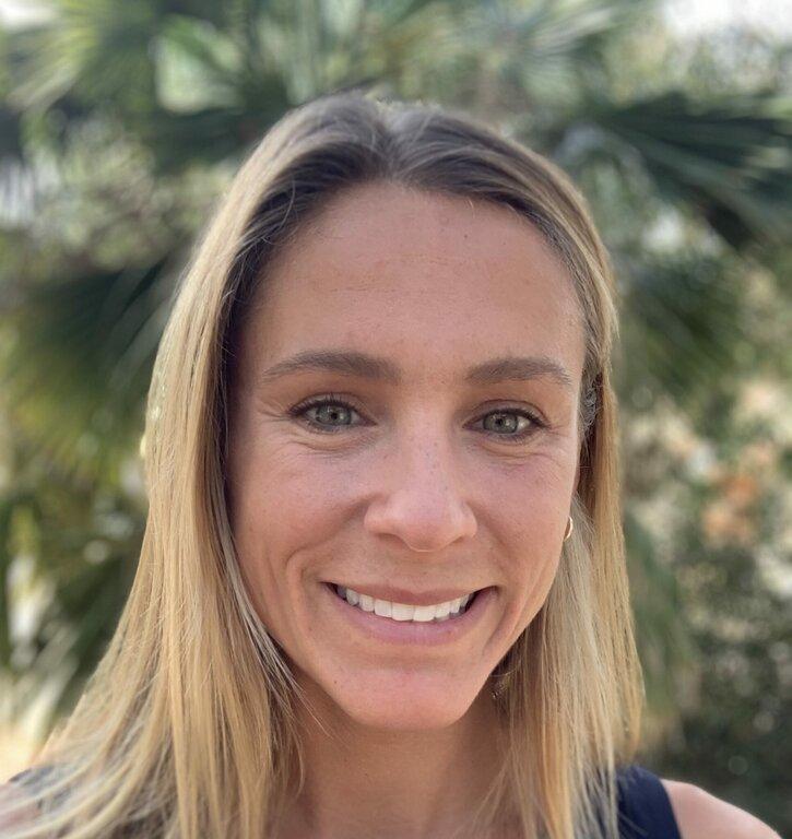 Elyse Galles, Psychiatrist