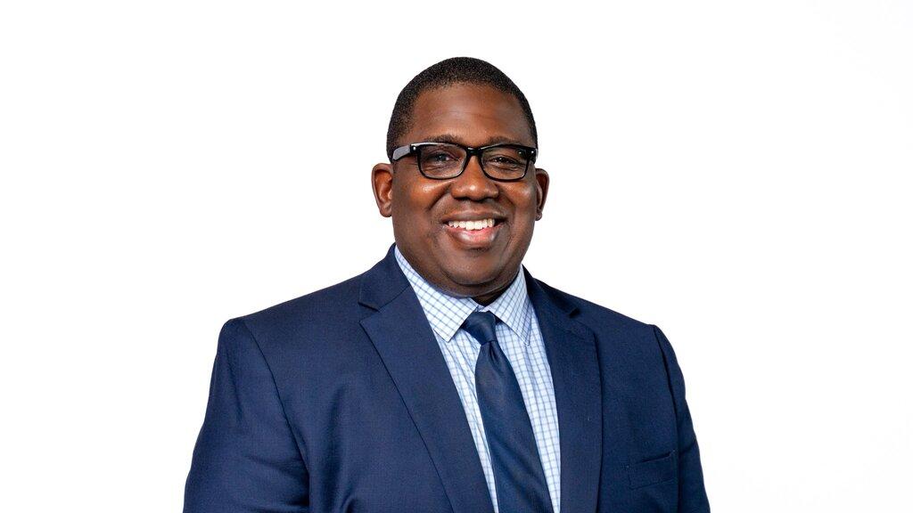 Merrill Lynch Financial Advisor Aaron Thomas