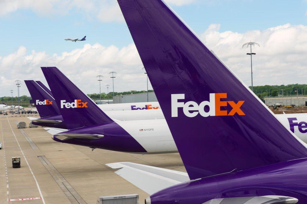 FedEx Ship Center