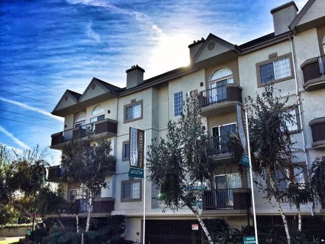Noho Gallery Apartments