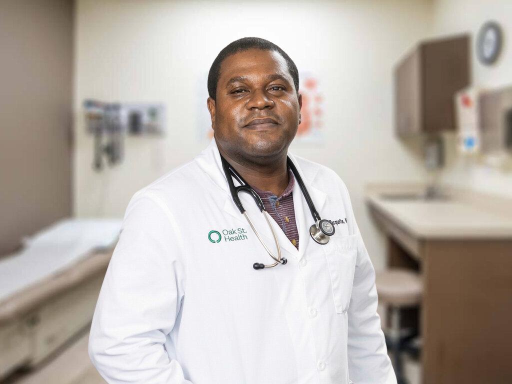 Russell M Pacquette, MD - Oak Street Health