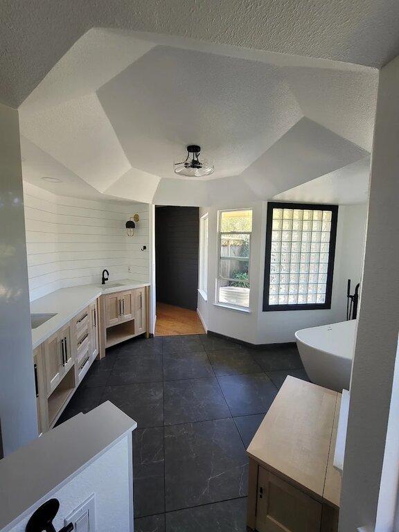 Unique Innovation Construction Inc