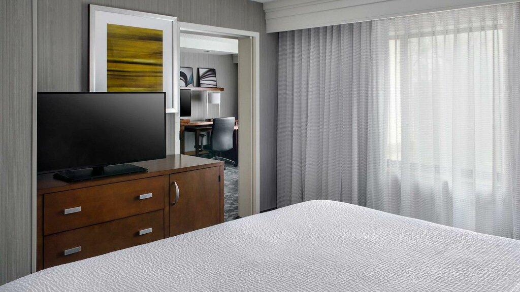 Courtyard Paramus