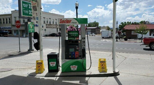 Sinclair Gas Station