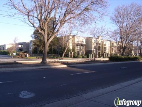 Waterford Place Apartments