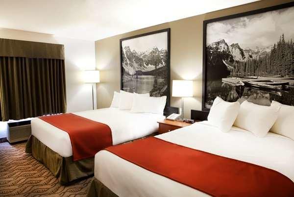 Super 8 by Wyndham Calgary Shawnessy Area