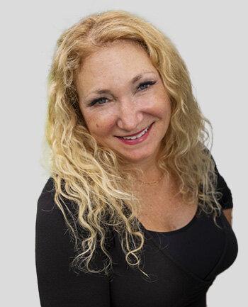 Janis Bronstein at CrossCountry Mortgage, LLC