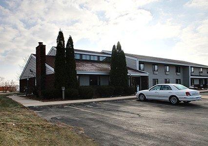 Belgium Inn & Suites