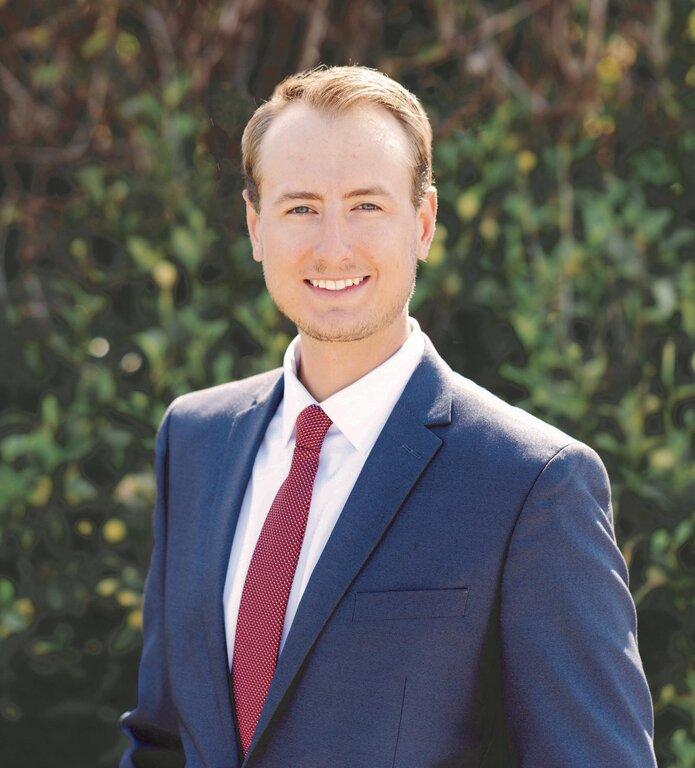 Merrill Lynch Financial Advisor Nicholas Deruyck