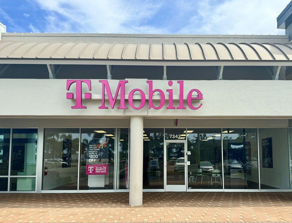 T-Mobile Authorized Retailer