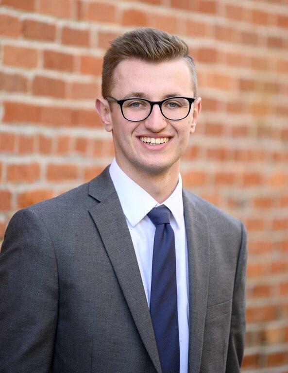 Merrill Lynch Financial Advisor Brody Grove