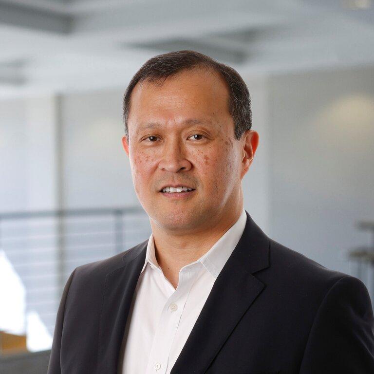 Merrill Lynch Financial Advisor Jonathan Carlysle