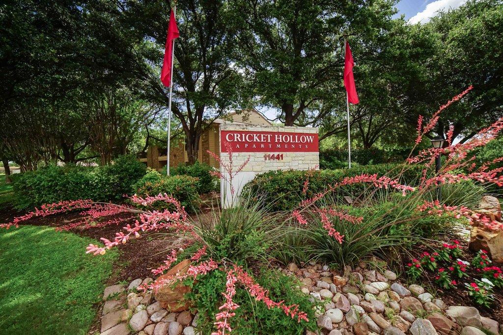 Cricket Hollow Apartments