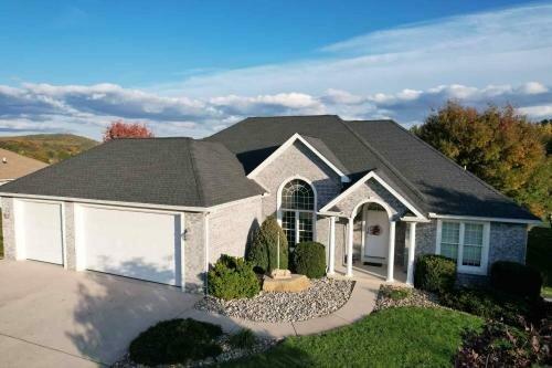 AC Matthews Roofing & Exteriors