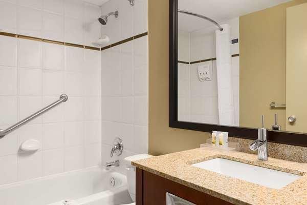 Days Inn By Wyndham Terrace