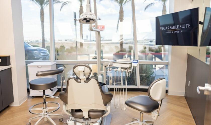 Vegas Smile Suite: Dr Tozzi & Dr Lawler