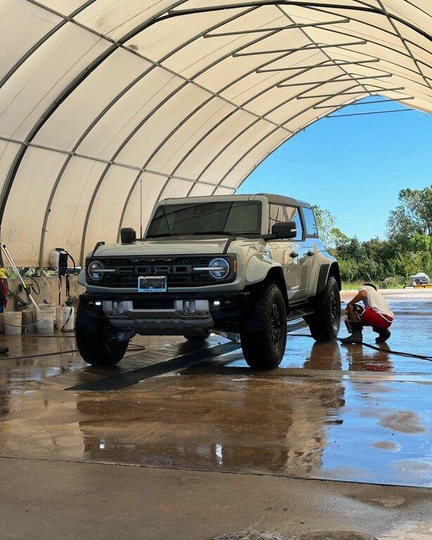 Jackson's Detailing & Truck Wash