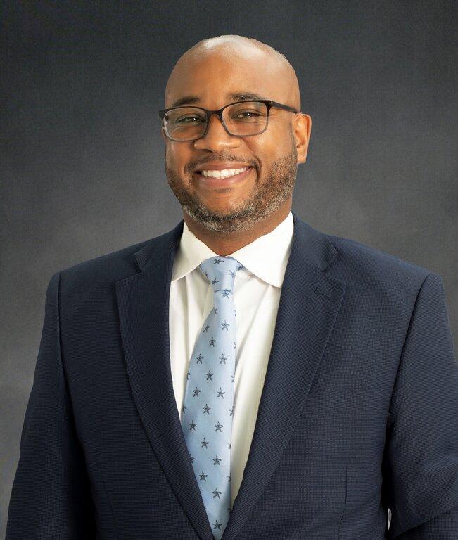 Merrill Lynch Financial Advisor Julius Readus