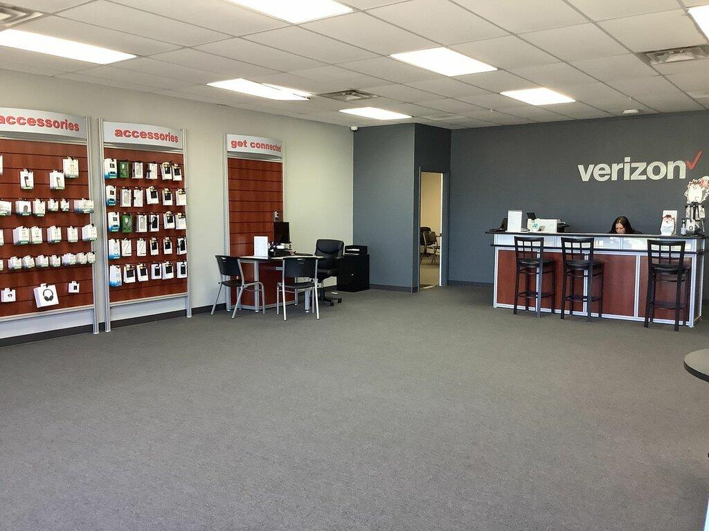 Russell Cellular-Verizon Authorized Retailer