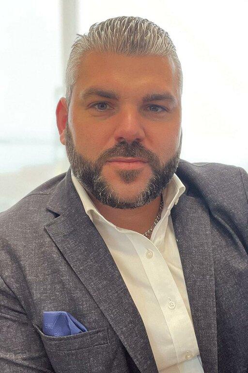 Daniel Shenderovich-Chase Home Lending Advisor-NMLS ID 228992