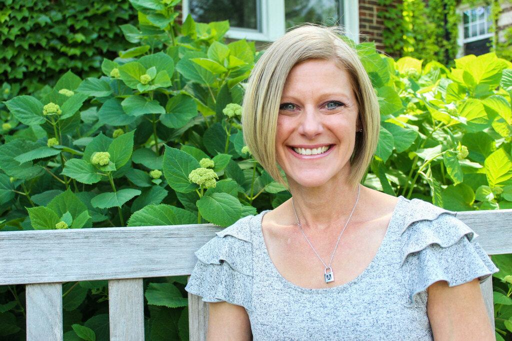 Amanda L Harris, Counselor