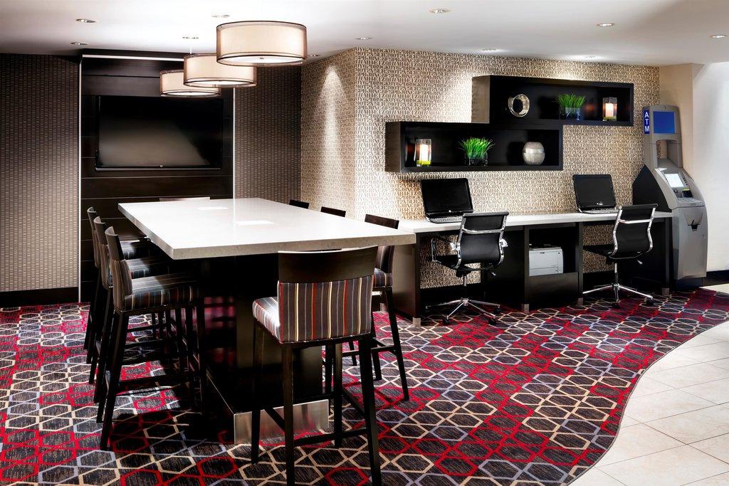 Four Points By Sheraton Mississauga Meadowvale