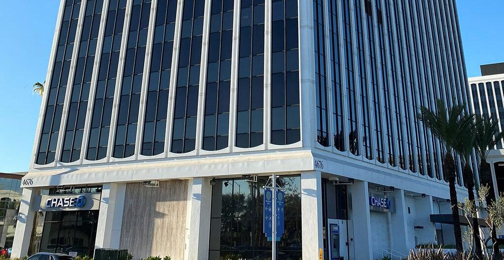 Bert R Mandelbaum MD