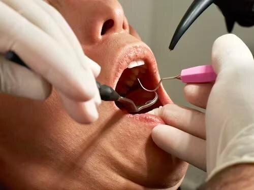 Modest Dentistry