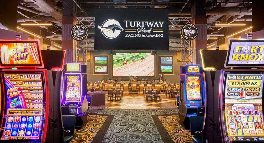 Churchill's Bourbon & Brew Bar & Grille at Turfway Park Racing and Gaming