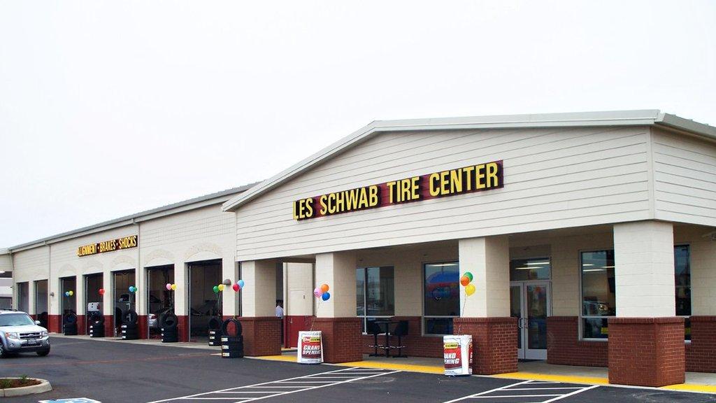 Les Schwab Tire Center