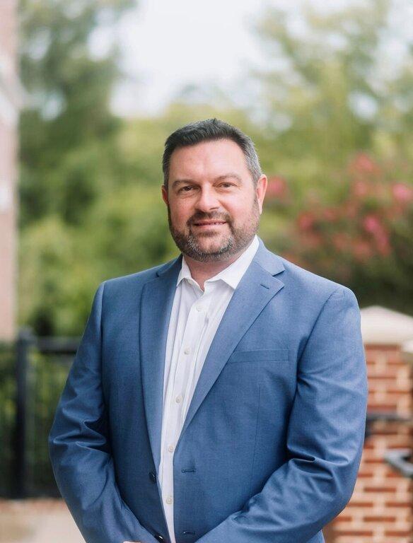 Merrill Lynch Financial Advisor Brady Squires