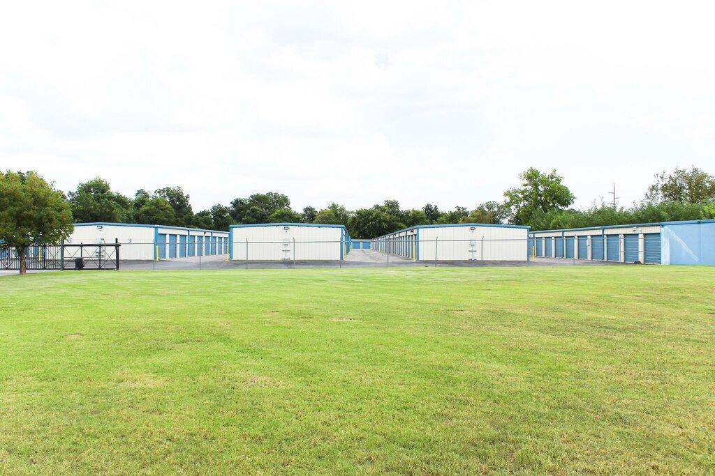 Easy Stop Storage-Tulsa South