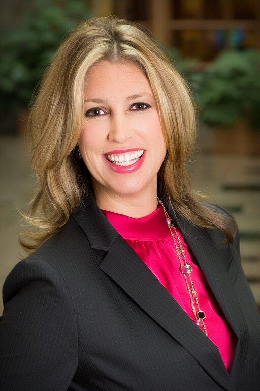 Merrill Lynch Financial Advisor Jennifer Mains